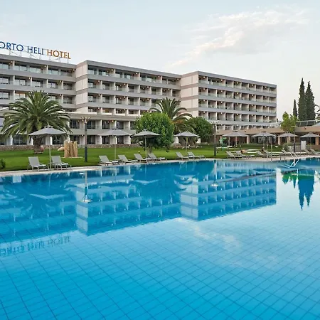 Aks Hotel