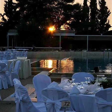 Aks 4* Porto Heli