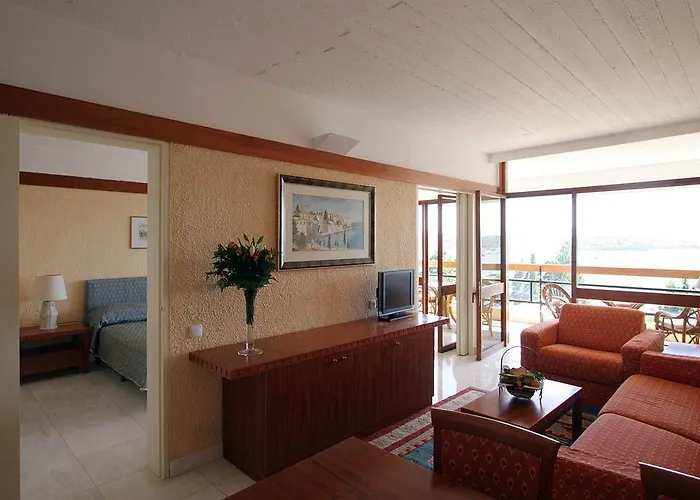 Hotell Aks Porto Heli